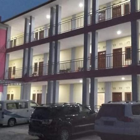 Fx72 Labuan Bajo Hotel Ngoại thất bức ảnh